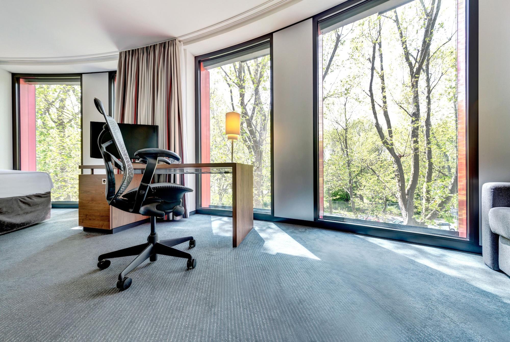 Hilton Garden Inn Stuttgart Neckarpark Exteriér fotografie