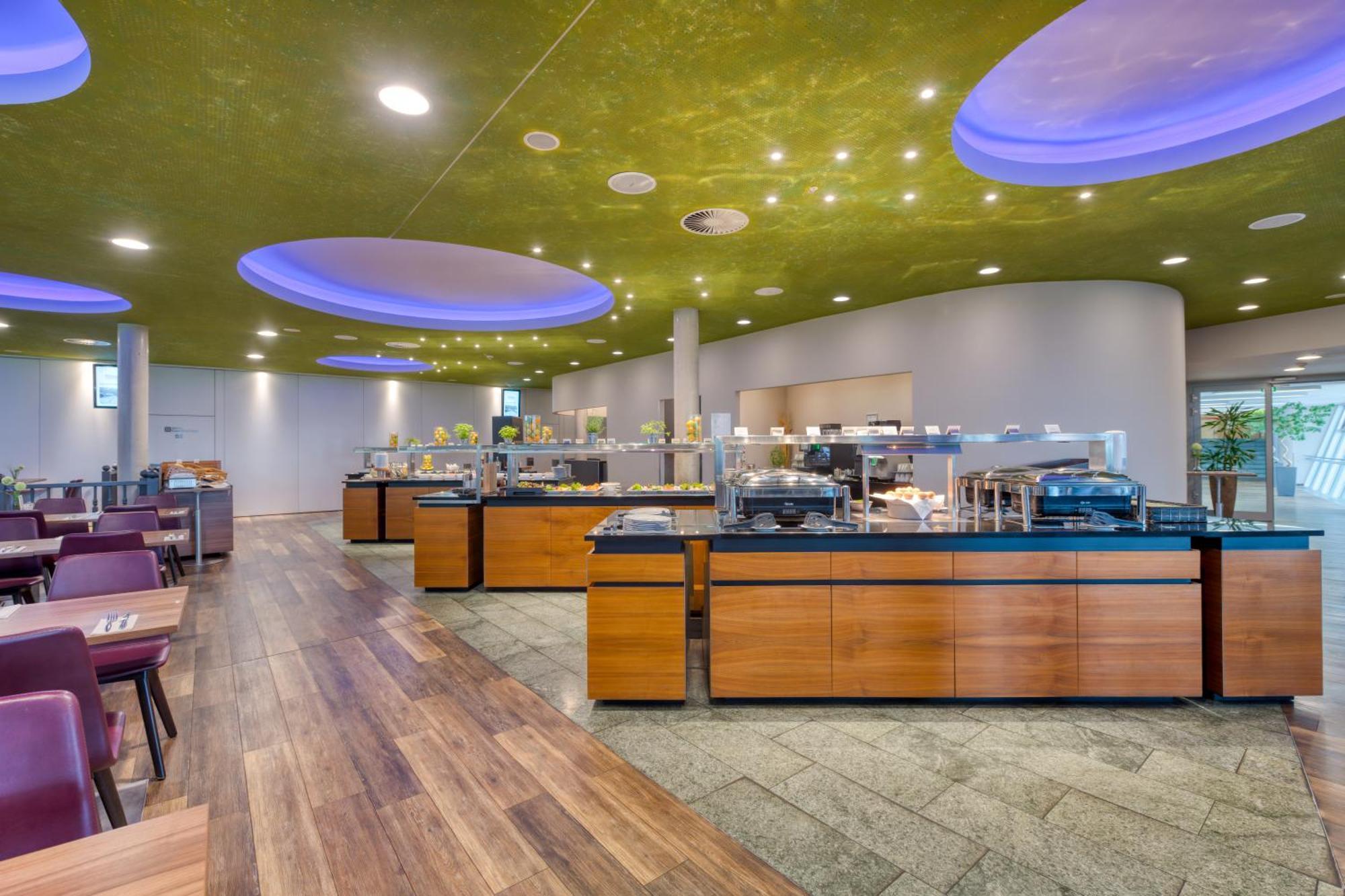Hilton Garden Inn Stuttgart Neckarpark Exteriér fotografie